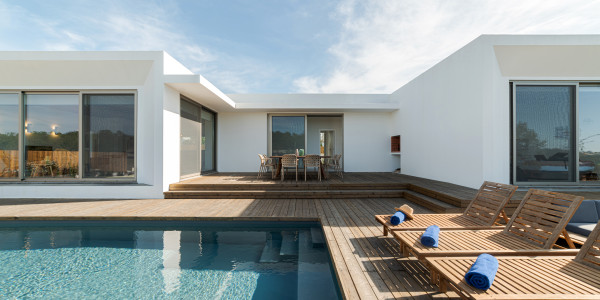 Reformas Integrales de Casas Canencia · Construcción y Reforma de Piscinas