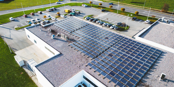 Reformas Integrales de Naves Industriales Madarcos · Instalación de Energías Renovables